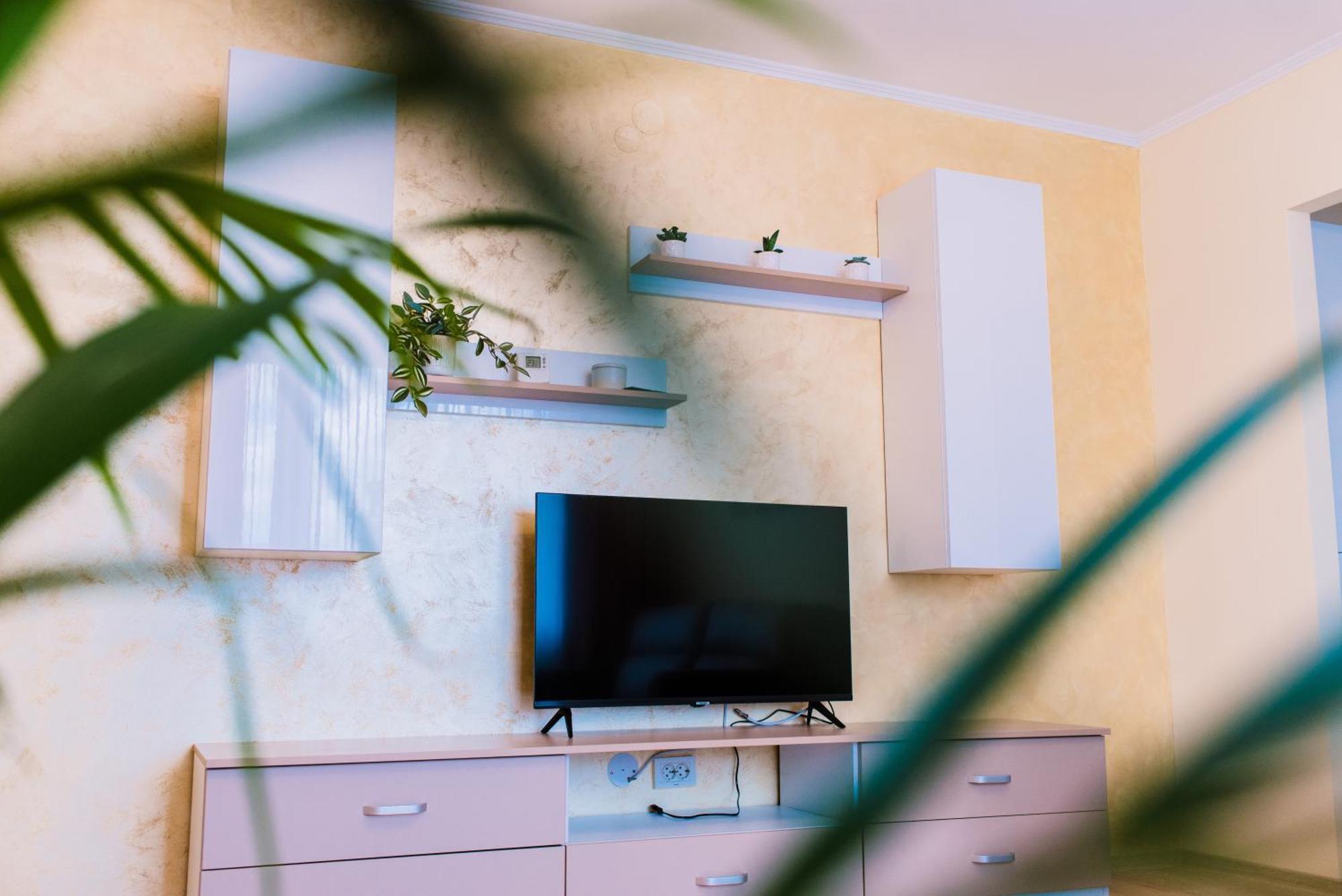 Central White Apartment Сату-Маре Екстер'єр фото